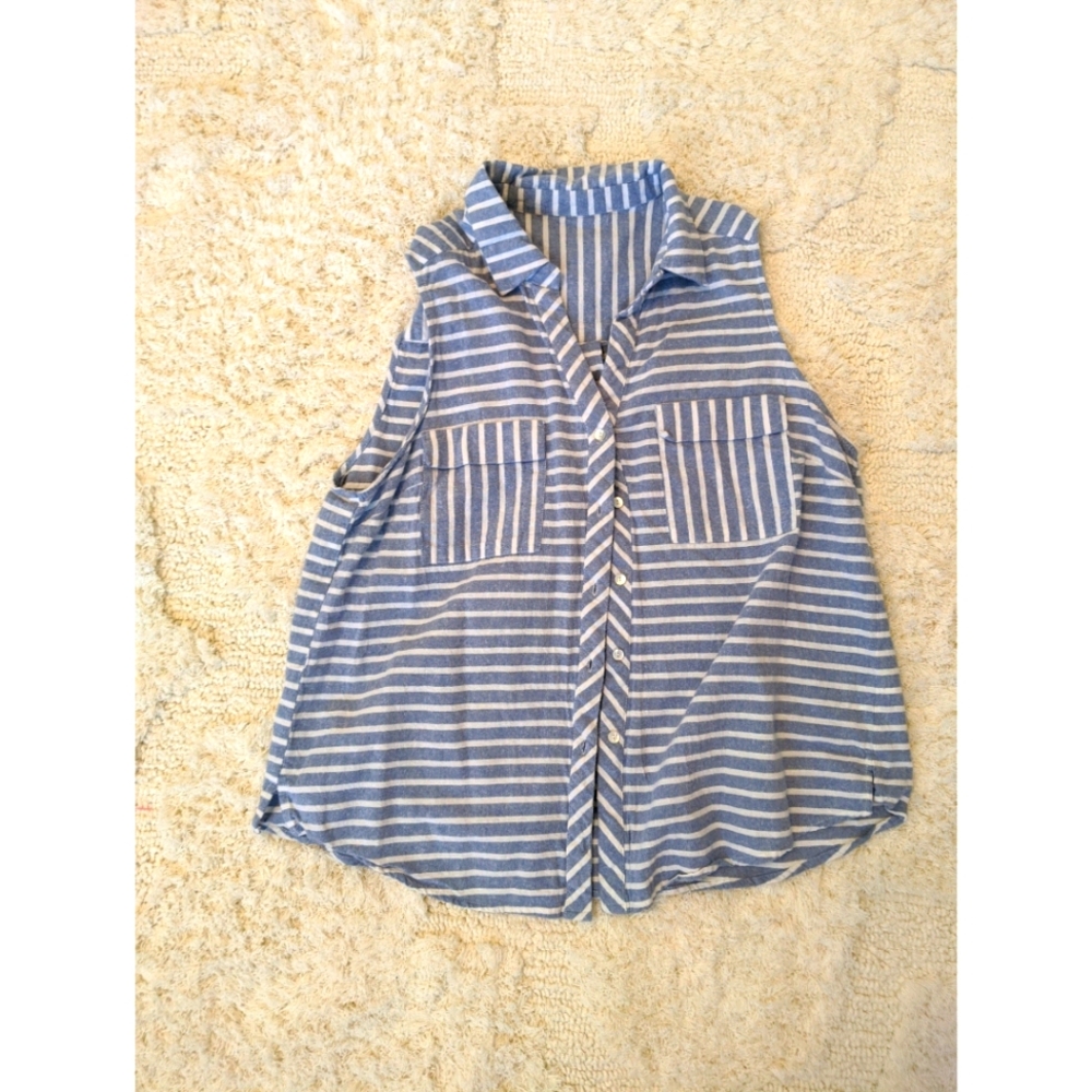 Sleeveless Button Up